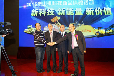 以“新科技、新能量、新价值”为主题的2015cq9电子科技新品体验活动在公司总部拉开帷幕。